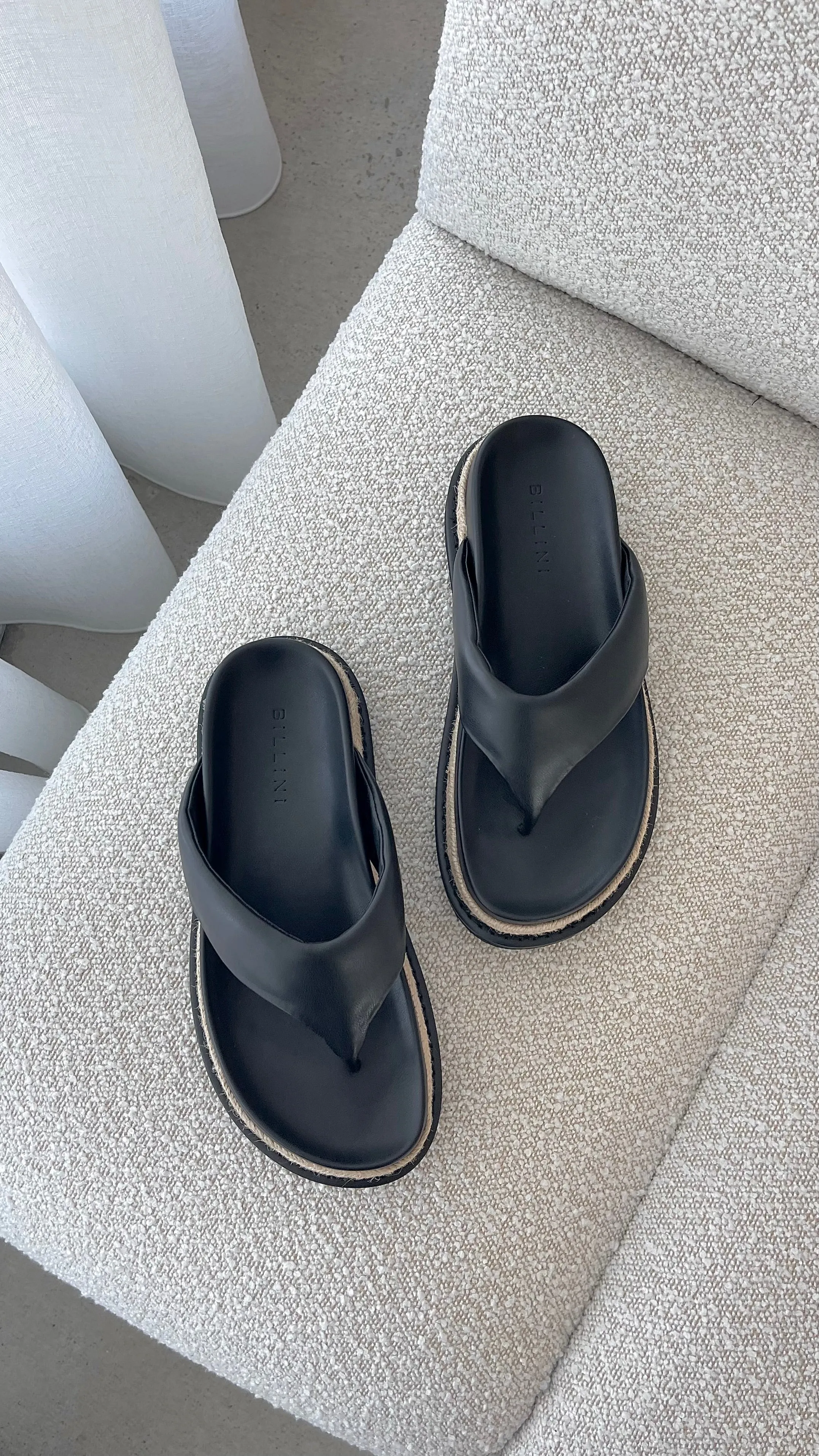 Amaya Slide - Black