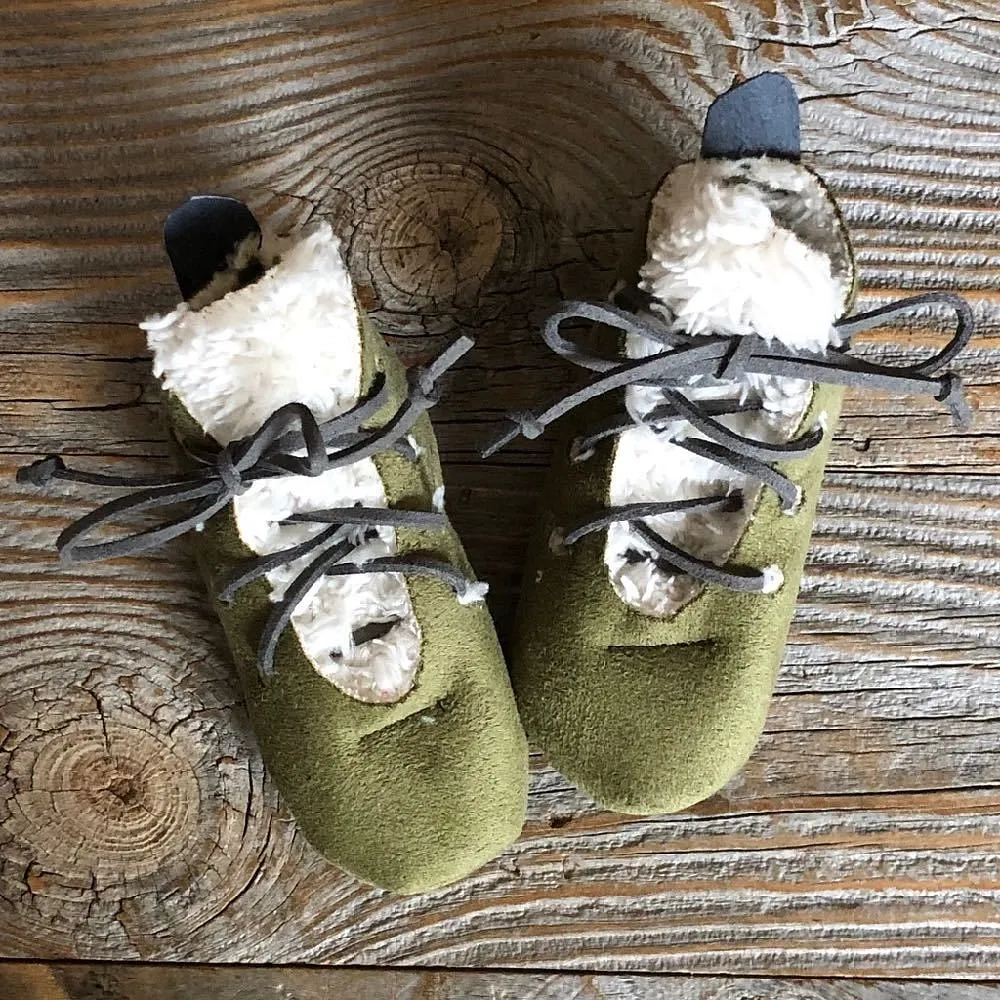 green furry booties mocs 0-6m