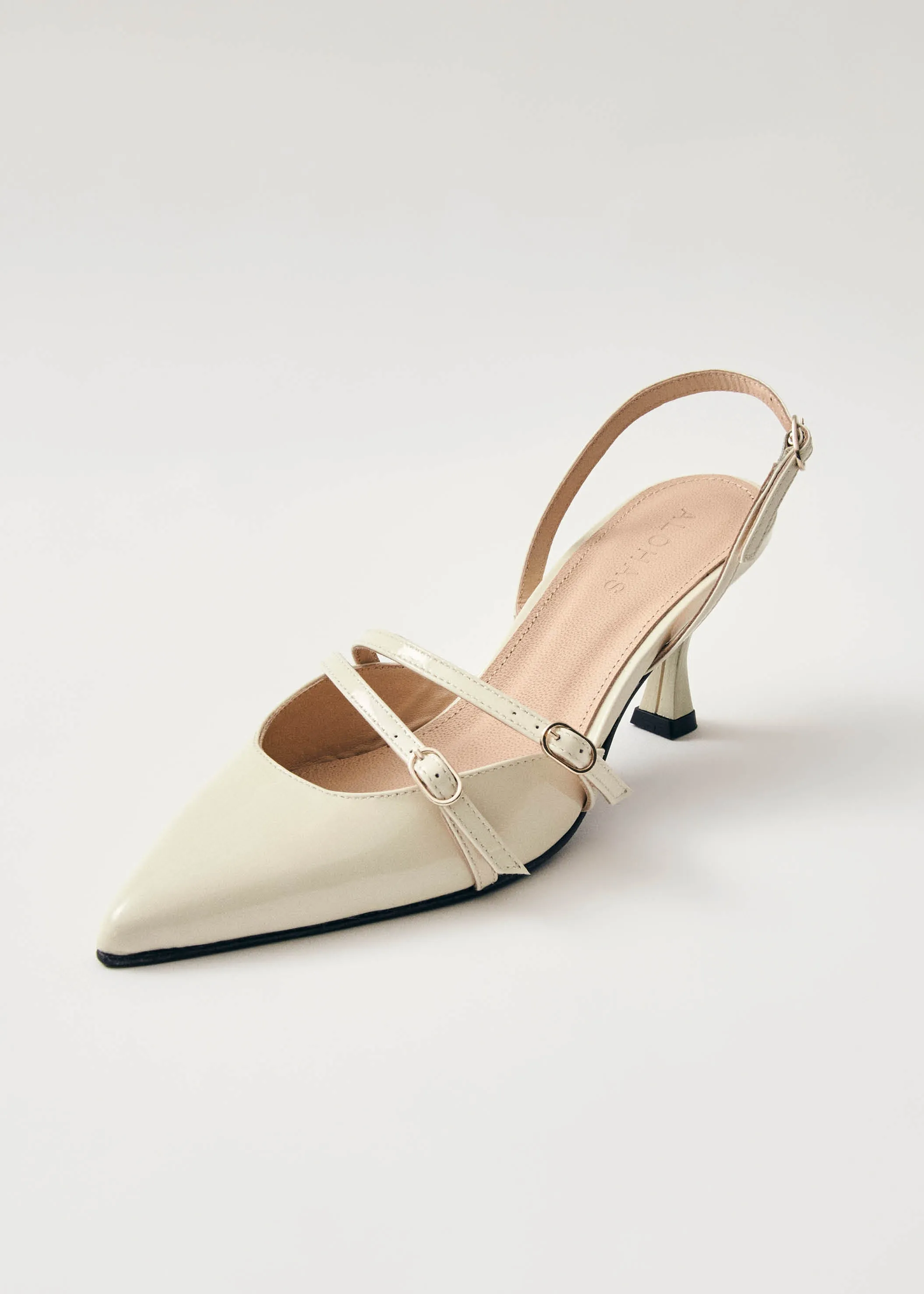 Joelle Onix Cream Leather Pumps