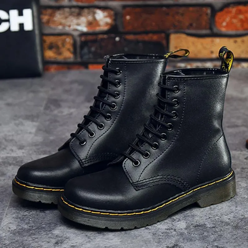 Women Flat Heel  Black Combat Boots Round Toe Flatform Lace Up Women's Motorcycle Boots